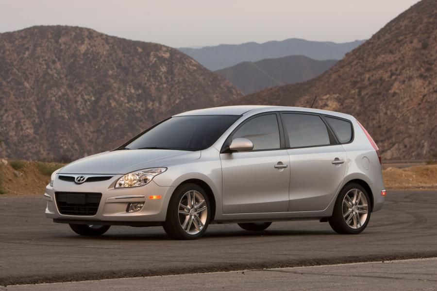  Hyundai Elantra Touring 2008 года  (фото 50 из 118)